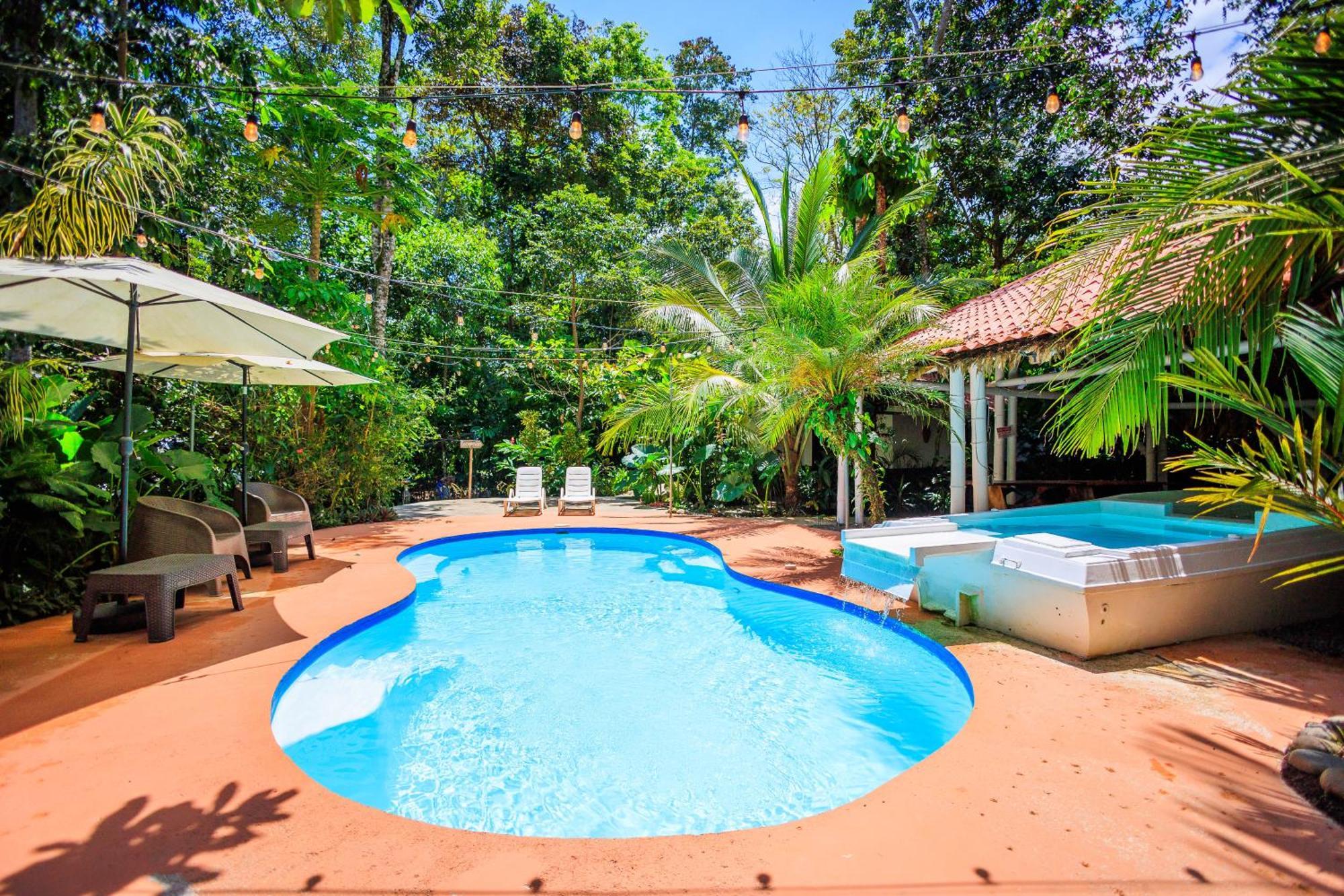 Bambutel Cocles Hotel Puerto Viejo de Talamanca Exterior foto