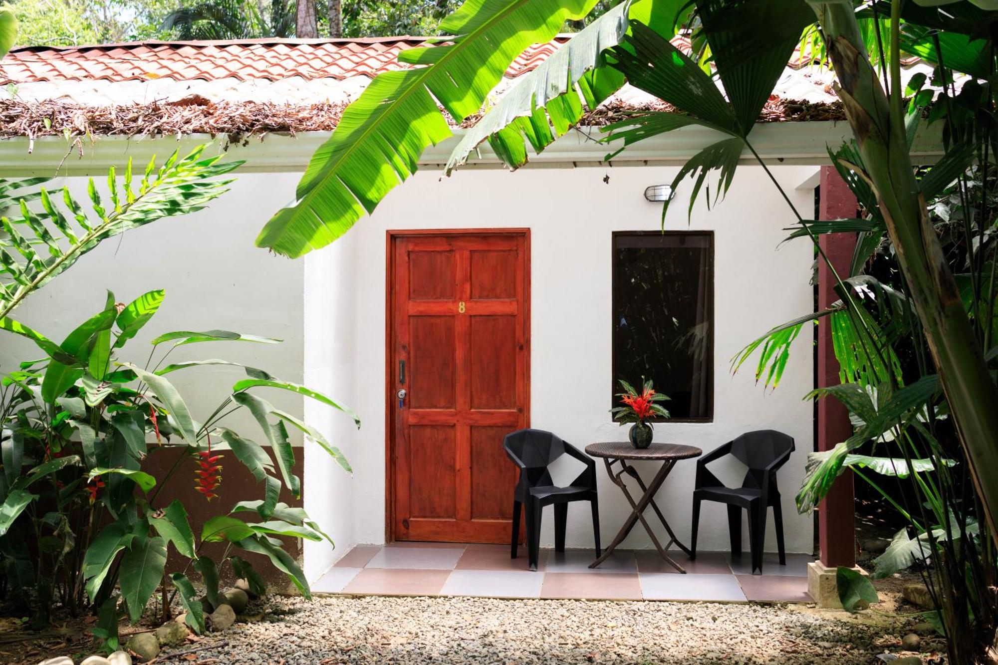 Bambutel Cocles Hotel Puerto Viejo de Talamanca Exterior foto